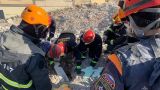 Российские спасатели при разборе завалов в Турции нашли клад