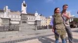 Украинское дно: в Незалежной презентовали бронекостюм для беременных военнослужащих