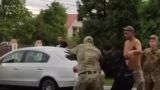 В украинском Закарпатье цыгане попытались штурмом взять военкомат — ТСН