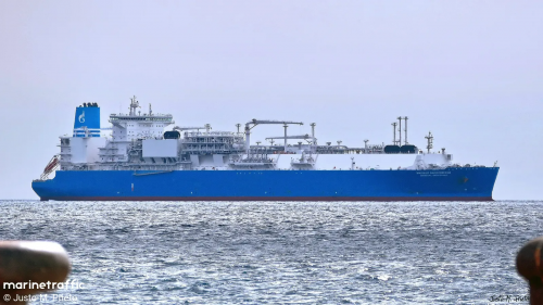 У «Газпрома» закончились свободные газовозы: танкер для Калининграда ушел в экспорт