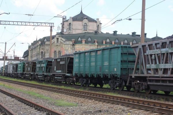 ДНР платит зарплату сотрудникам украинской Донецкой железной дороги