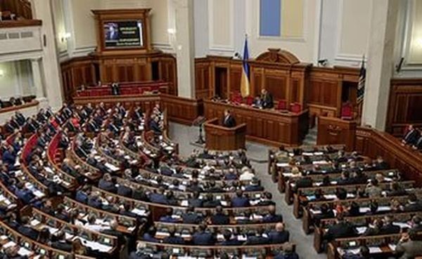 Луценко: Кандидатура нового премьера Украины и посты в кабмине согласованы