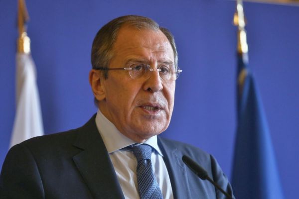 Лавров оставил запись в книге соболезнований в посольстве Франции