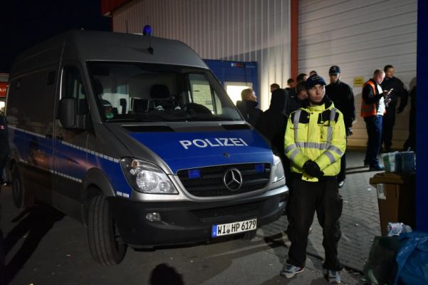 В германском лагере беженцы устроили массовую драку из-за еды