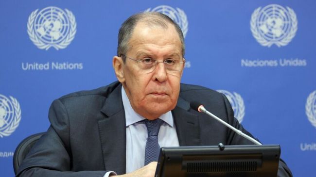 Лавров начинает визит в Нью-Йорк на Генассамблею ООН Лавров начинает визит в Нью-Йорк на Генассамблею ООН