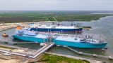 Пока «Газпром» ждет «Северный поток — 2», Азия и Европа скупают в США весь СПГ