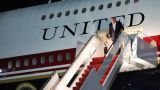 Трампа тайно вывезли из самолета на кейтеринговом грузовике из-за угрозы покушения