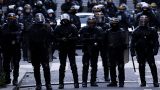 В Париже полиция отбила атаку «желтых жилетов» на КПП у Триумфальной арки