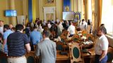 Сотни националистов ворвались в мэрию Львова и сорвали заседание горсовета