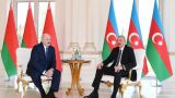 Алиев поздравил Лукашенко, отметив выход на качественно новый уровень взаимодействия