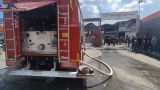 В Новосибирске остановили большой пожар на складе с ГСМ