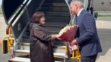 Спикер парламента Азербайджана прилетела в Петербург