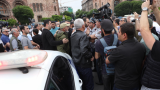 Протестующие попытались сорвать заседание армянского правительства