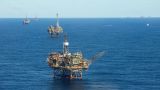 Нефть снова дорожает: ураган останавливает добычу в Мексиканском заливе