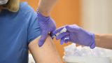 65% готовы сделать прививку одной из российских вакцин — опрос EADaily