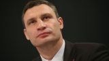 Кличко сравнил Зеленского с Януковичем, обвинив в незаконных действиях