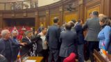 «Знай свою меру» — в парламенте Армении произошла драка
