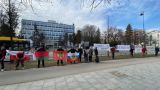 В Варшаве у посольства США прошел антибандеровский митинг