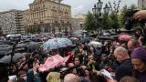 Во время стихийного шествия в Москве задержаны более 130 человек