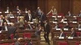 Дискуссия о ворах в законе вновь взбудоражила армянский парламент — видео