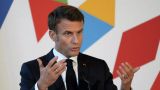 Макрон: Франция не станет поставлять Украине боевые самолеты