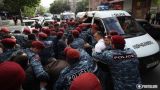 Полиция Армении опровергла «парализацию» Еревана