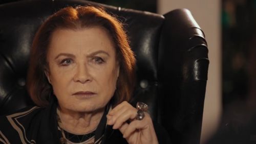 Putin awarded the legendary actress with the Order of Merit for the Fatherland