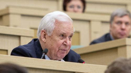 Экс-премьер СССР Рыжков освобожден от полномочий сенатора