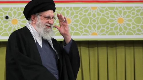 А где Хаменеи? Лидеров Ирана в Тегеране нет — RMF24