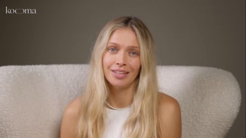 Дочь сбежавшей из России украинской певицы распродает брендовые вещи за бесценок