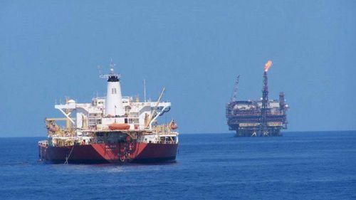 Ливия получает бумерангом: взорванный российский газовоз сносит к нефтяным платформам