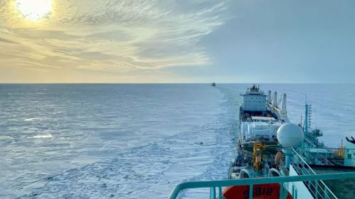 Chinese "minibuses" to Europe enter the Northern Sea Route