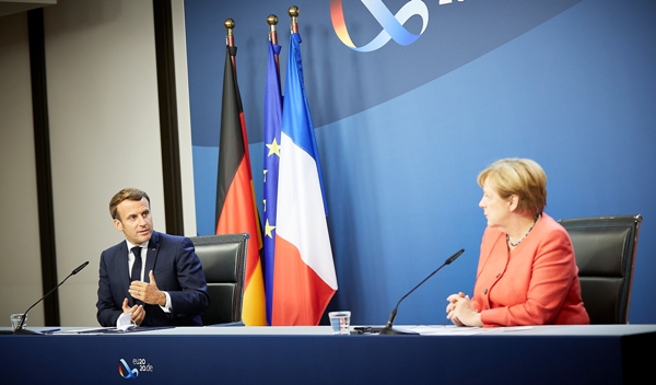 Париж пошёл в министерский отказ: Франция втянулась в «возню» Германии?