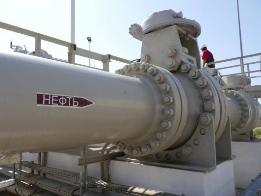 Главный маршрут экспорта казахстанской нефти останавливали