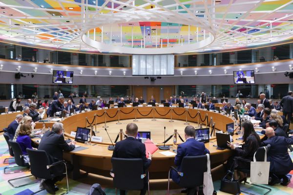 Совет ЕС детализировал санкции: импорт дизеля из российской нефти тоже запретят