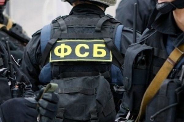 ФСБ задержала в Симферополе двух террористов с самодельными бомбами 1 9224e43f1f597a28f5412c92d3746 ФСБ задержала в Симферополе двух террористов с самодельными бомбами