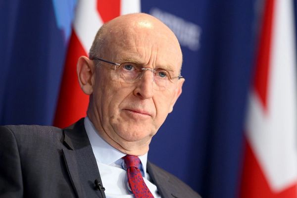 Министр обороны Британии пригрозил Путину и России: Мы вас видим и все знаем