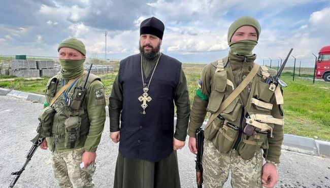 圖 誰會懷疑：UOC 的牧師在烏克蘭武裝部隊